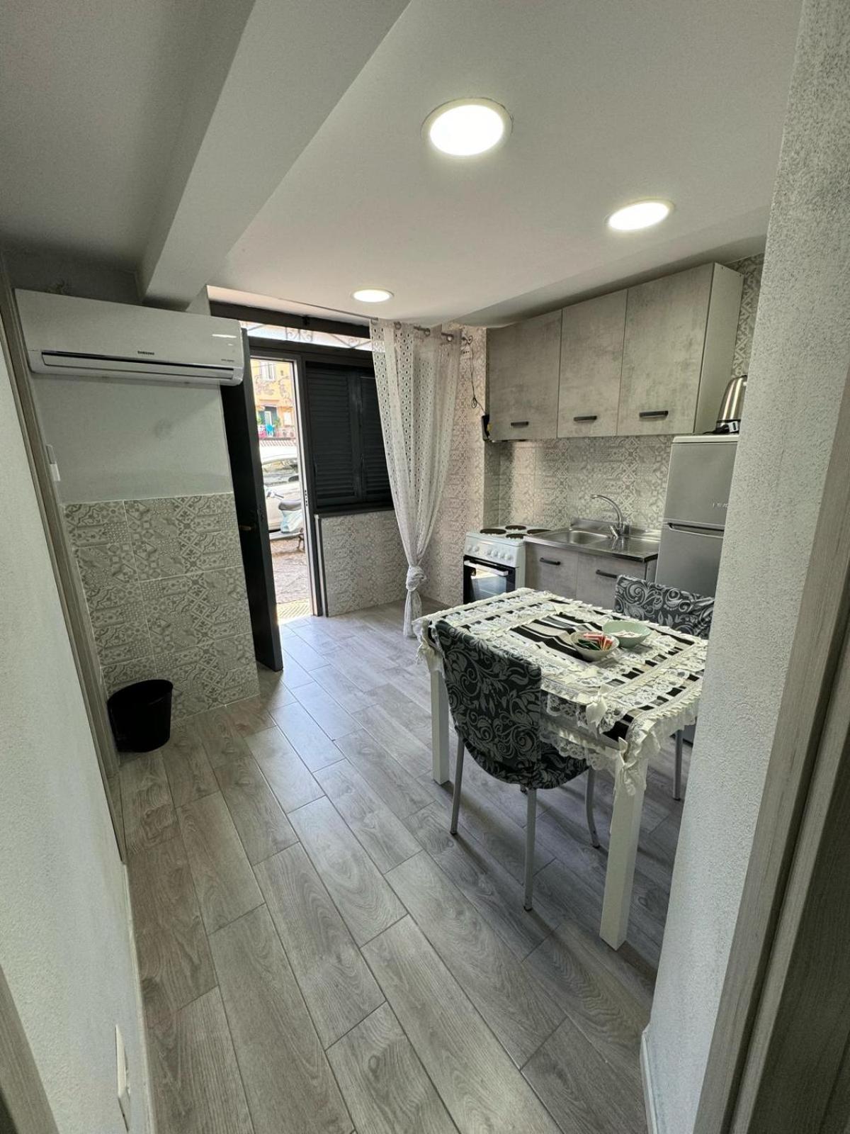 Апартаменты House Montesanto Неаполь Экстерьер фото